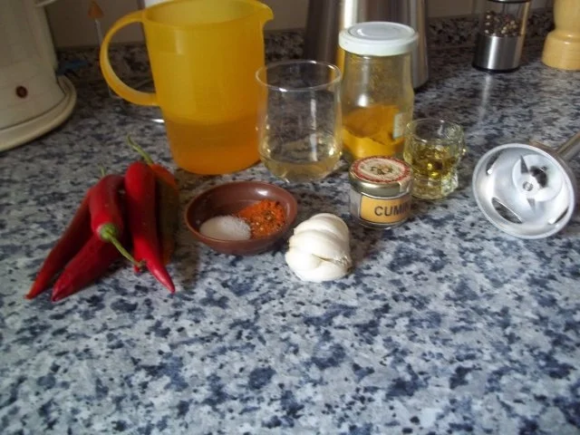 Rezept: scharfe Knoblauchsoße frisch gehext Bild Nr. 2 scharfe Knoblauchsoße frisch gehext - Rezept - Bild Nr. 2