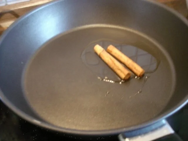 Rezept: Reis mit Zimt-Huhn Bild Nr. 3 Reis mit Zimt-Huhn - Rezept - Bild Nr. 3