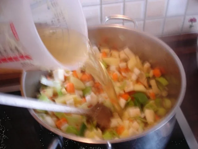 Ingwer-Möhren-Kartoffel-Cremesuppe - Rezept - Bild Nr. 6