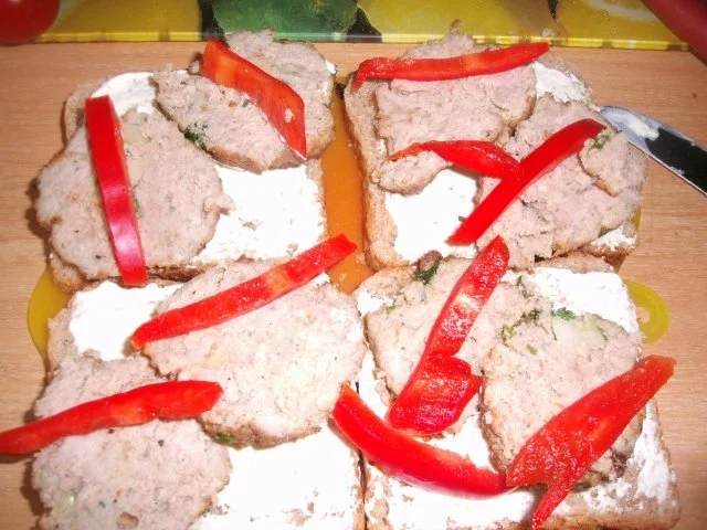 Rezept: ***Hackfleisch-Käse Toast*** Bild Nr. 4 ***Hackfleisch-Käse Toast*** - Rezept - Bild Nr. 4