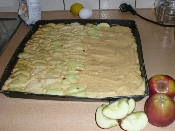 Rezept: Biggis leckere Apfelschnitten vom Blech Bild Nr. 6 Biggis leckere Apfelschnitten vom Blech - Rezept - Bild Nr. 6