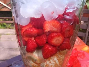 Rezept: Smoothie / Daiquiri / Frozen Drink / Froop Bild Nr. 7 Smoothie / Daiquiri / Frozen Drink / Froop - Rezept - Bild Nr. 7