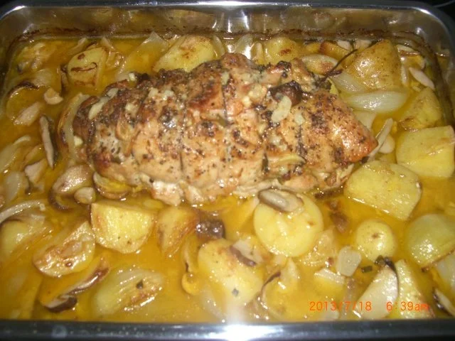 Pikanter- mediterran angehauchter  Putenrollbraten in Zwiebel-Kräuter-Steinpilzsauce - Rezept - Bild Nr. 7