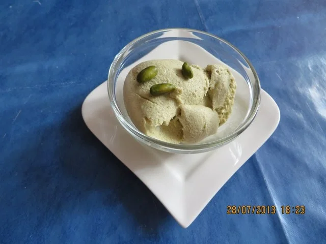 Rezept: Dessert: Pistazienmoussee Bild Nr. 2 Dessert: Pistazienmoussee - Rezept - Bild Nr. 2