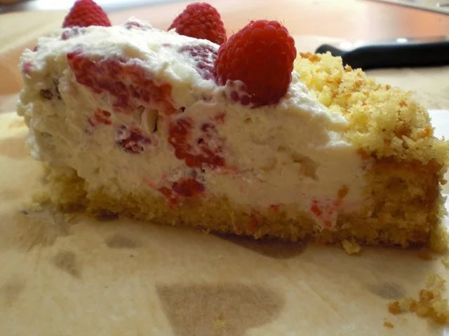 Rezept: Raffaello-Himbeer-Torte Bild Nr. 36 Raffaello-Himbeer-Torte - Rezept - Bild Nr. 36