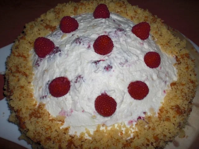 Rezept: Raffaello-Himbeer-Torte Bild Nr. 35 Raffaello-Himbeer-Torte - Rezept - Bild Nr. 35