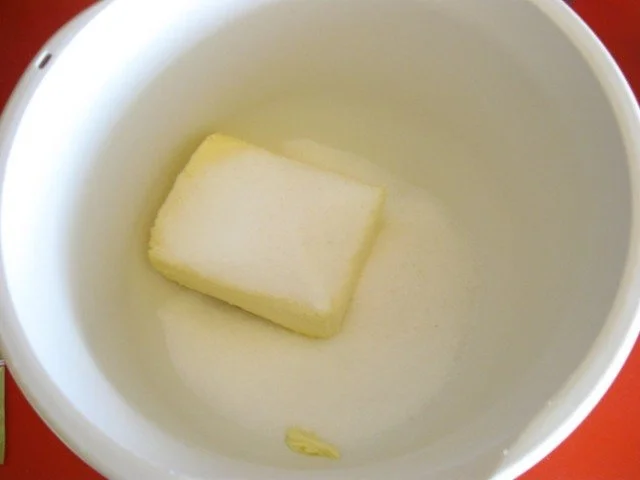 Rezept: Zitronen - Buttermilch - Gugelhupf Bild Nr. 3 Zitronen - Buttermilch - Gugelhupf - Rezept - Bild Nr. 3