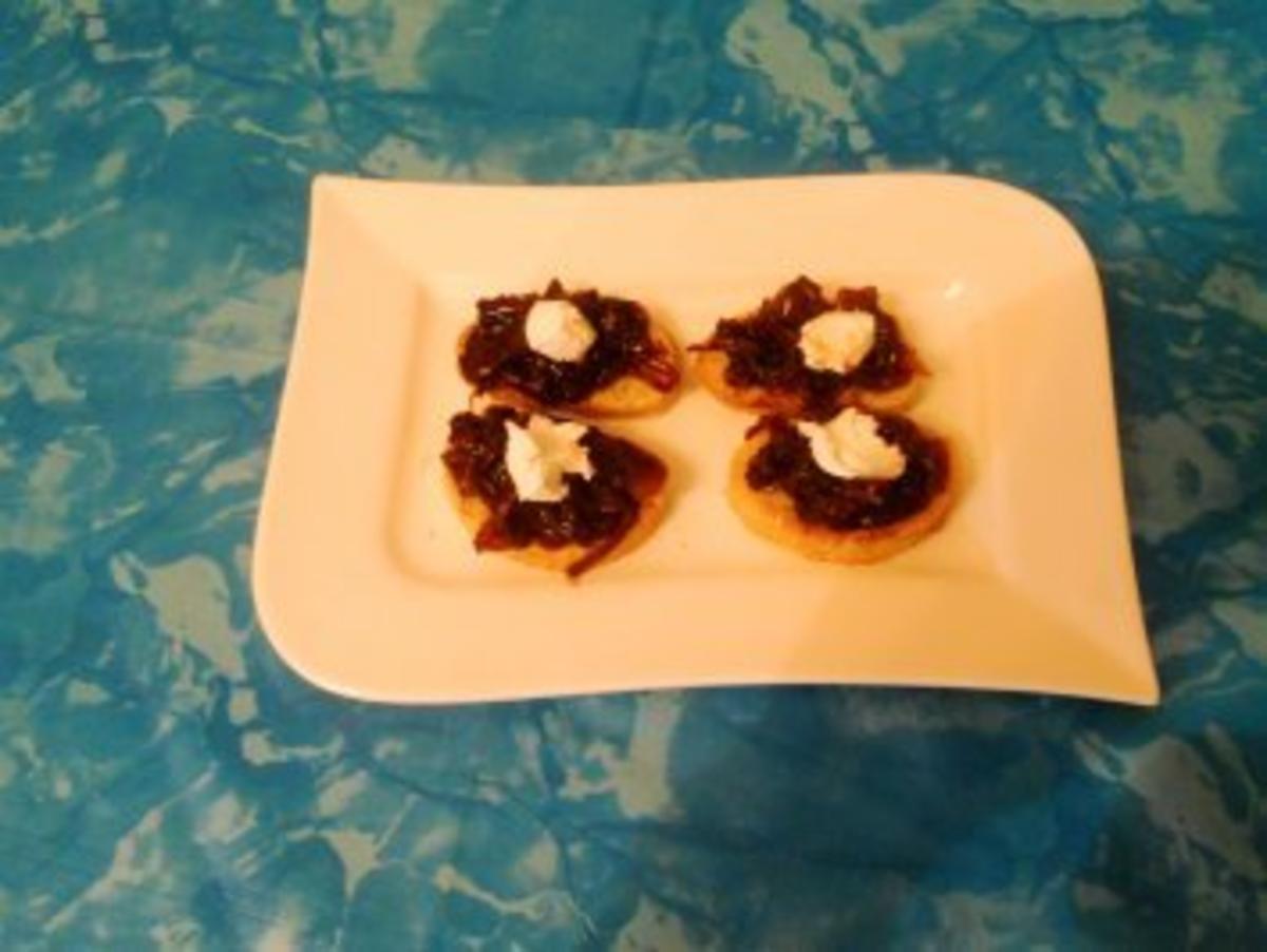 Bilder für Fingerfood:Bruscetta mit Balsamico Zwiebeln - Rezept