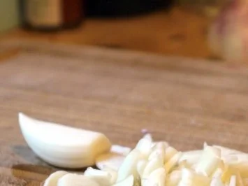 Rezept: Spaghetti aglio e olio e peperoncini e gamberetti e pomodori Bild Nr. 7 Spaghetti aglio e olio e peperoncini e gamberetti e pomodori - Rezept - Bild Nr. 7