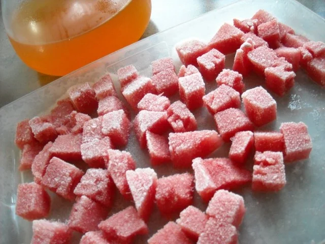 Rooibos-Eistee mit Meloneneiswürfel - Rezept - Bild Nr. 2