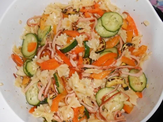 Rezept: Nudelsalat *Sommerlaune* Bild Nr. 14 Nudelsalat *Sommerlaune* - Rezept - Bild Nr. 14