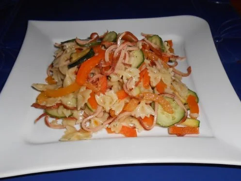 Rezept: Nudelsalat *Sommerlaune* Bild Nr. 15 Nudelsalat *Sommerlaune* - Rezept - Bild Nr. 15