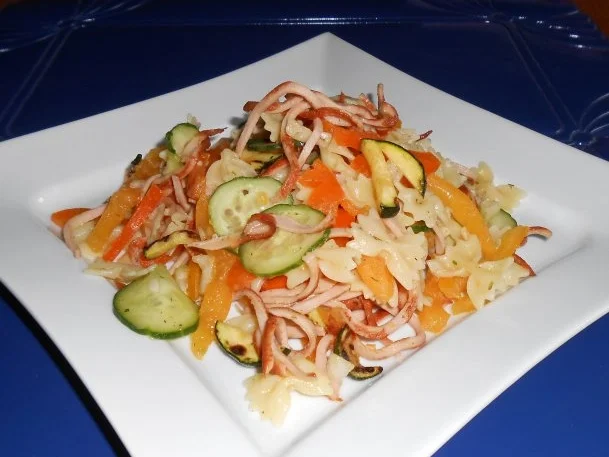 Rezept: Nudelsalat *Sommerlaune* Bild Nr. 16 Nudelsalat *Sommerlaune* - Rezept - Bild Nr. 16