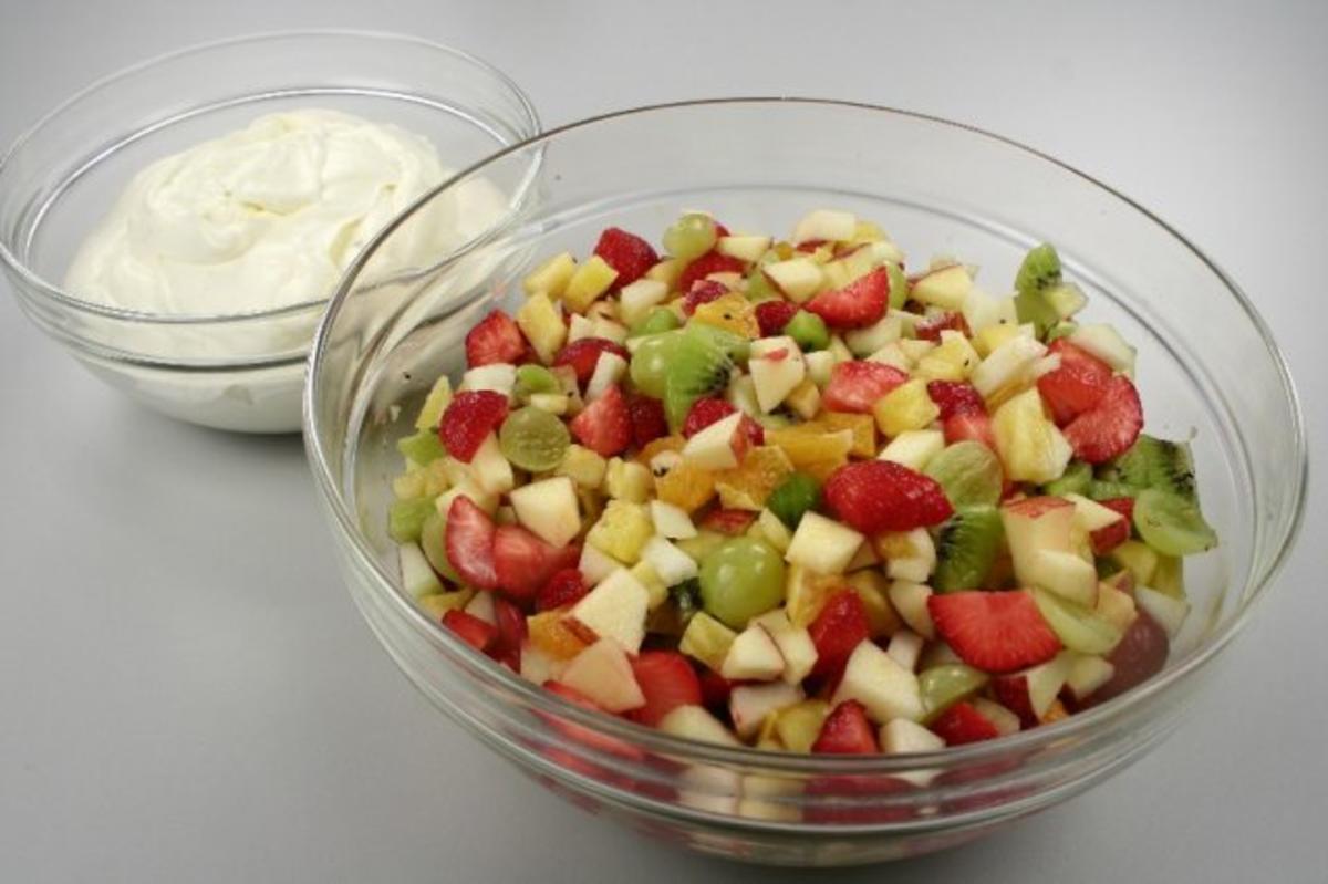 Bilder für Obstsalat mit Vanillecreme - Rezept