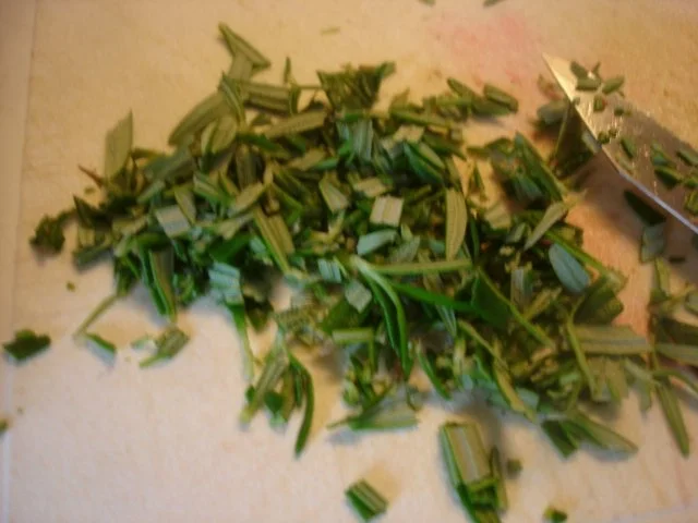 Fischstäbchen mit Rosmarinkartoffeln und Rote-Bete-Salat - Rezept - Bild Nr. 7