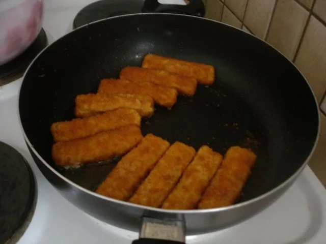 Fischstäbchen mit Rosmarinkartoffeln und Rote-Bete-Salat - Rezept - Bild Nr. 3