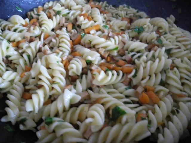 Vegan : Gemüse - Räuchertofu - Nudelpfanne - Rezept - Bild Nr. 2