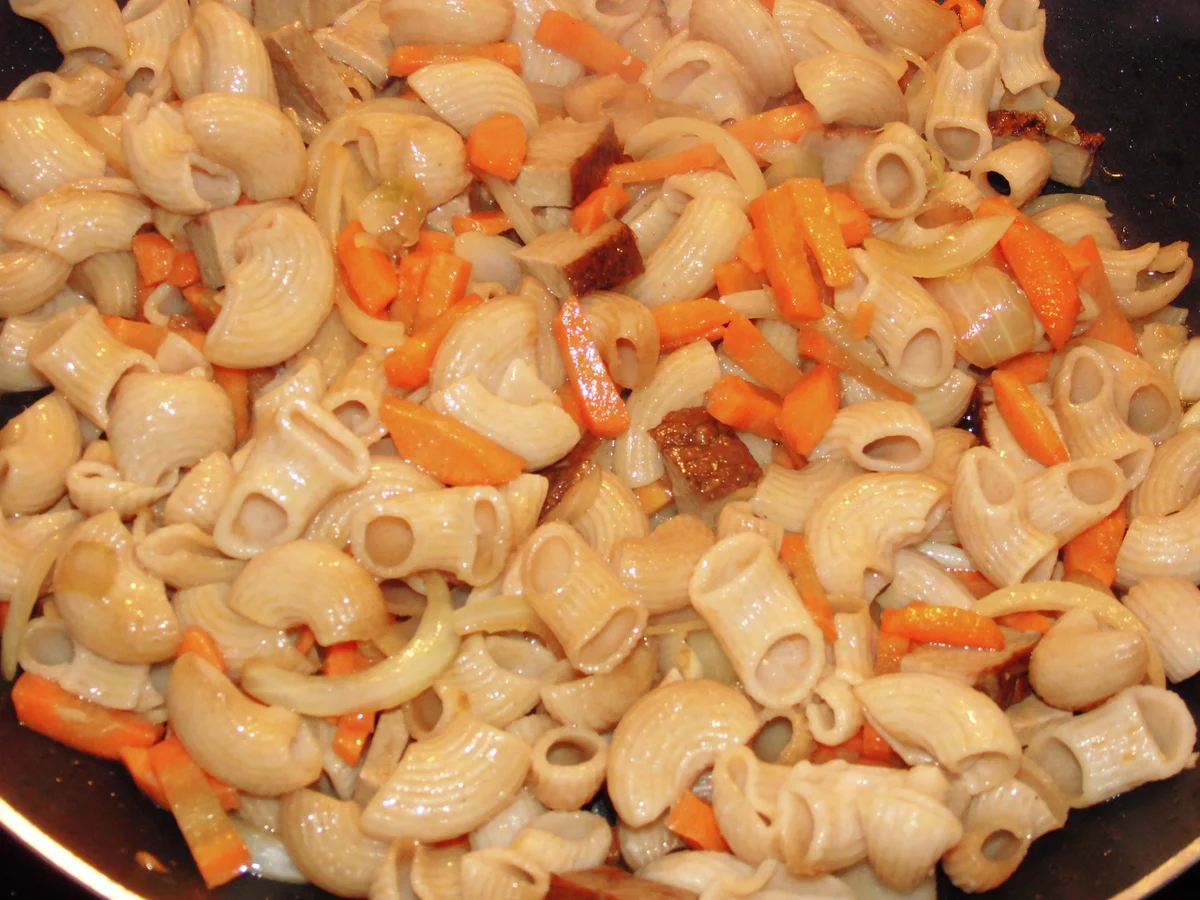 Vegan : Gemüse - Räuchertofu - Nudelpfanne - Rezept - Bild Nr. 20