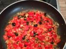 Spaghetti alla puttanesca mit Sardellen-Tomatensosse - Rezept