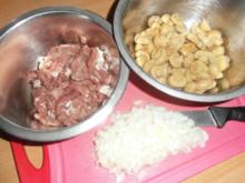 Schweine-Geschnetzeltes mit Champignons und frischen Kräütern - Rezept