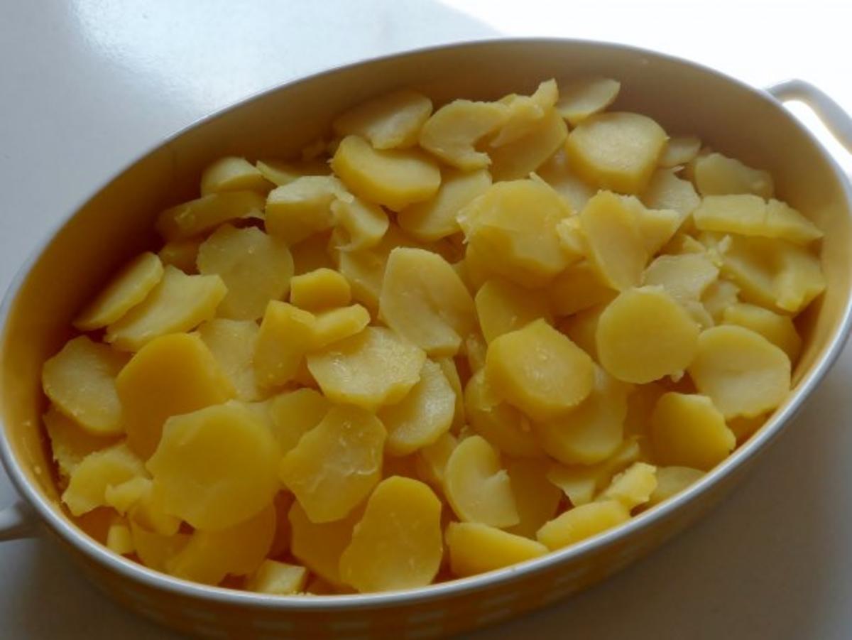 Mediterranes Kräuter-Kartoffelgratin mit Feta-Sesam-Kruste - Rezept - Bild Nr. 2