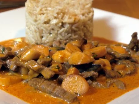 Rezept: Rindergeschnetzeltes mit Kräuterseitlingen und Vollkorn-Basmati-Reis Bild Nr. 14 Rindergeschnetzeltes mit Kräuterseitlingen und Vollkorn-Basmati-Reis - Rezept - Bild Nr. 14