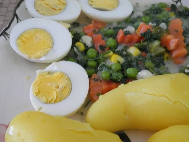 Rezept: Fleischlos : Eier in Petersiliengemüse mit Pellkartoffeln Bild Nr. 8 Fleischlos : Eier in Petersiliengemüse mit Pellkartoffeln - Rezept - Bild Nr. 8