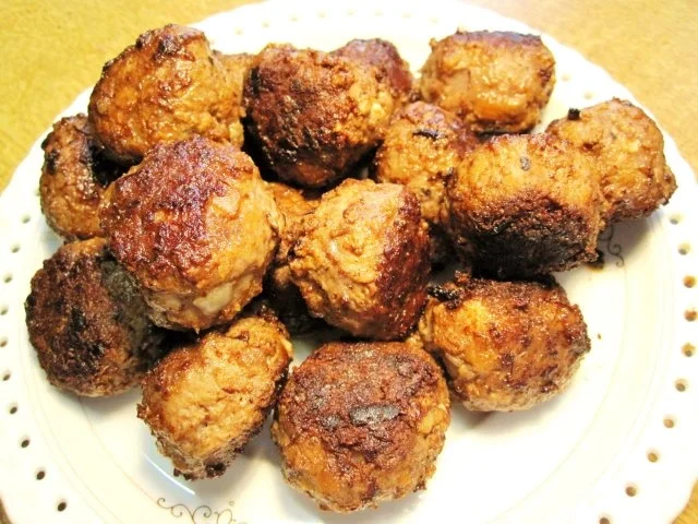 Rezept: Hackbällchen in pikanter Paprikasoße Bild Nr. 4 Hackbällchen in pikanter Paprikasoße - Rezept - Bild Nr. 4