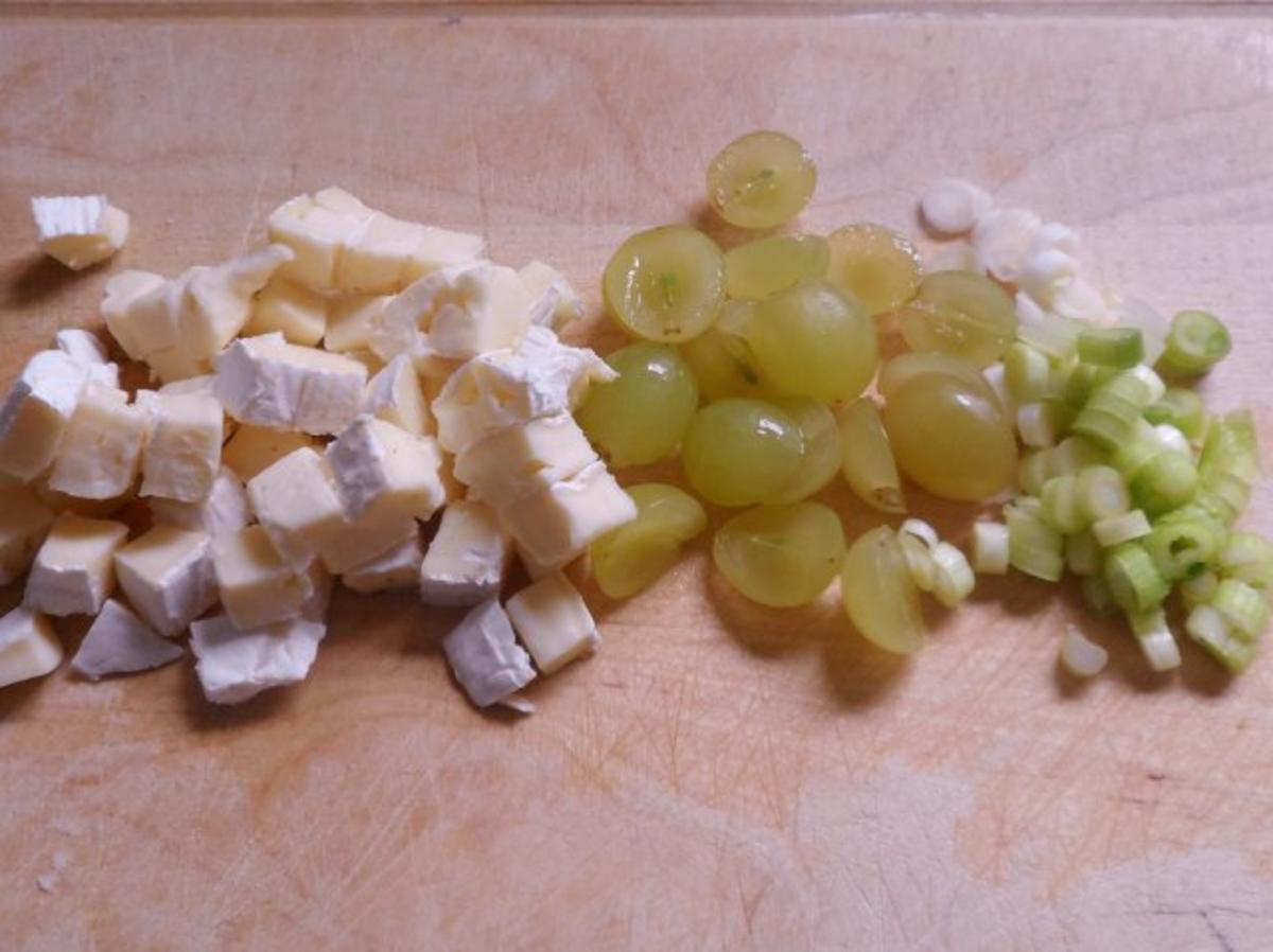 Snack/Vorspeise: Herzhaft-fruchtige Käse-Weintrauben-Tartelettes - Rezept - Bild Nr. 4
