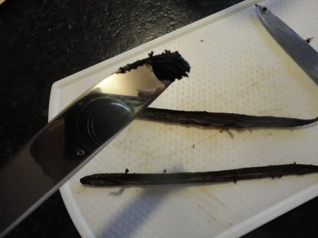 Rezept: Haselnuss Likör Bild Nr. 5 Haselnuss Likör - Rezept - Bild Nr. 5