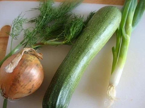 Rezept: Zucchinisüppchen mit Currynote Bild Nr. 2 Zucchinisüppchen mit Currynote - Rezept - Bild Nr. 2