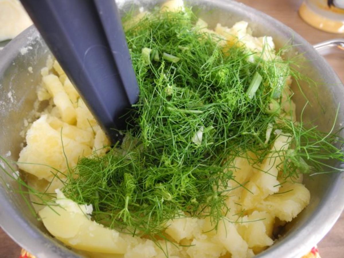 Beilage : Kartoffel - Fenchel -Stampf mit Hähnchelschenkelchen - Rezept - Bild Nr. 5