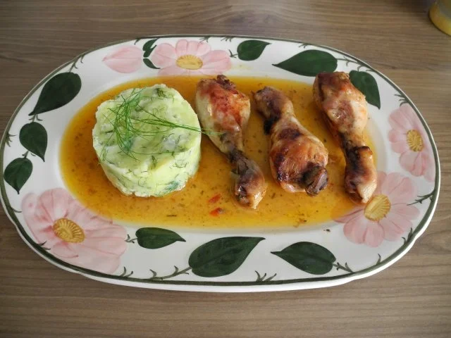 Rezept: Beilage : Kartoffel - Fenchel -Stampf mit Hähnchelschenkelchen Beilage : Kartoffel - Fenchel -Stampf mit Hähnchelschenkelchen - Rezept