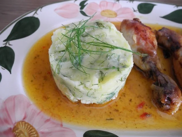 Rezept: Beilage : Kartoffel - Fenchel -Stampf mit Hähnchelschenkelchen Bild Nr. 2 Beilage : Kartoffel - Fenchel -Stampf mit Hähnchelschenkelchen - Rezept - Bild Nr. 2