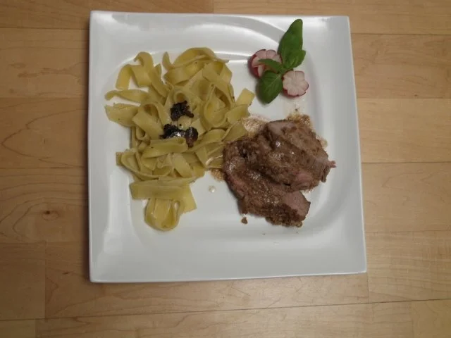 Kalbsfilet und Tagliatelle in Haselnussbutter - Rezept