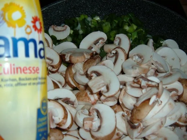 Pfannengericht: :  Champignons - Lauch - Ei - Rezept - Bild Nr. 5