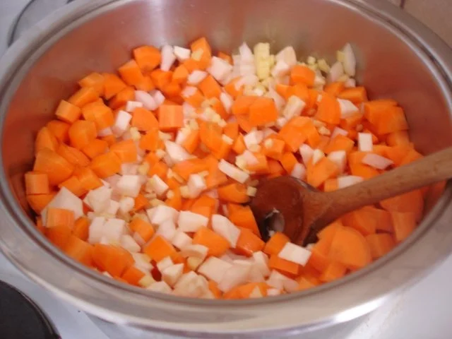 Möhrencremesuppe mit Ingwer und Schmand - Rezept - Bild Nr. 6