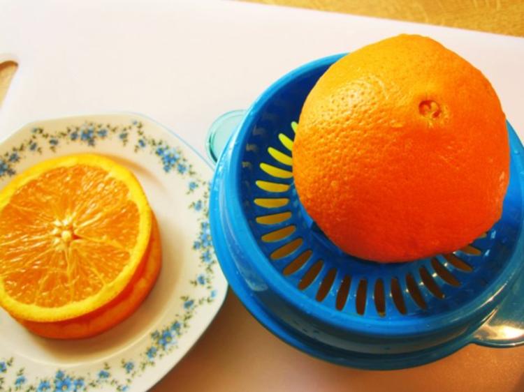 Leichte Sommersuppe mit Möhren und Orangen - einfach - von mimi