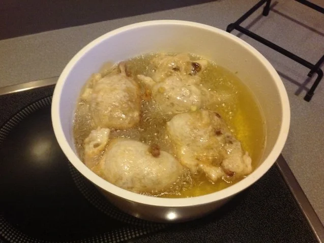 Echte holländische oliebollen Teigspezialität mit Rosinen und Äpfeln - Rezept - Bild Nr. 12