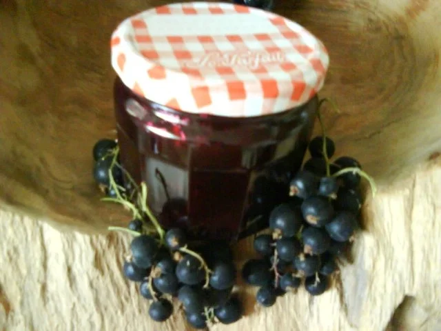 Rezept: cassis/rhabarber confiture Bild Nr. 2 cassis/rhabarber confiture - Rezept - Bild Nr. 2