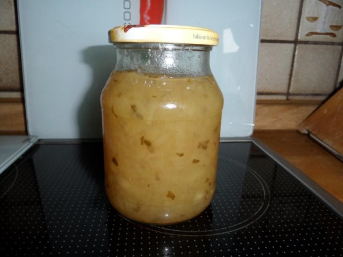 Stückige Apfelmarmelade mit Basilikum - Rezept