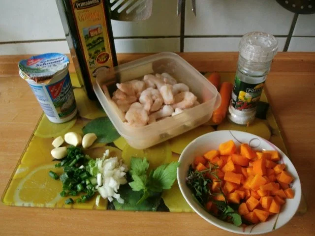 Rezept: Nudeln mit Möhrensauce und Knoblauch - Garnelen Bild Nr. 2 Nudeln mit Möhrensauce und Knoblauch - Garnelen - Rezept - Bild Nr. 2