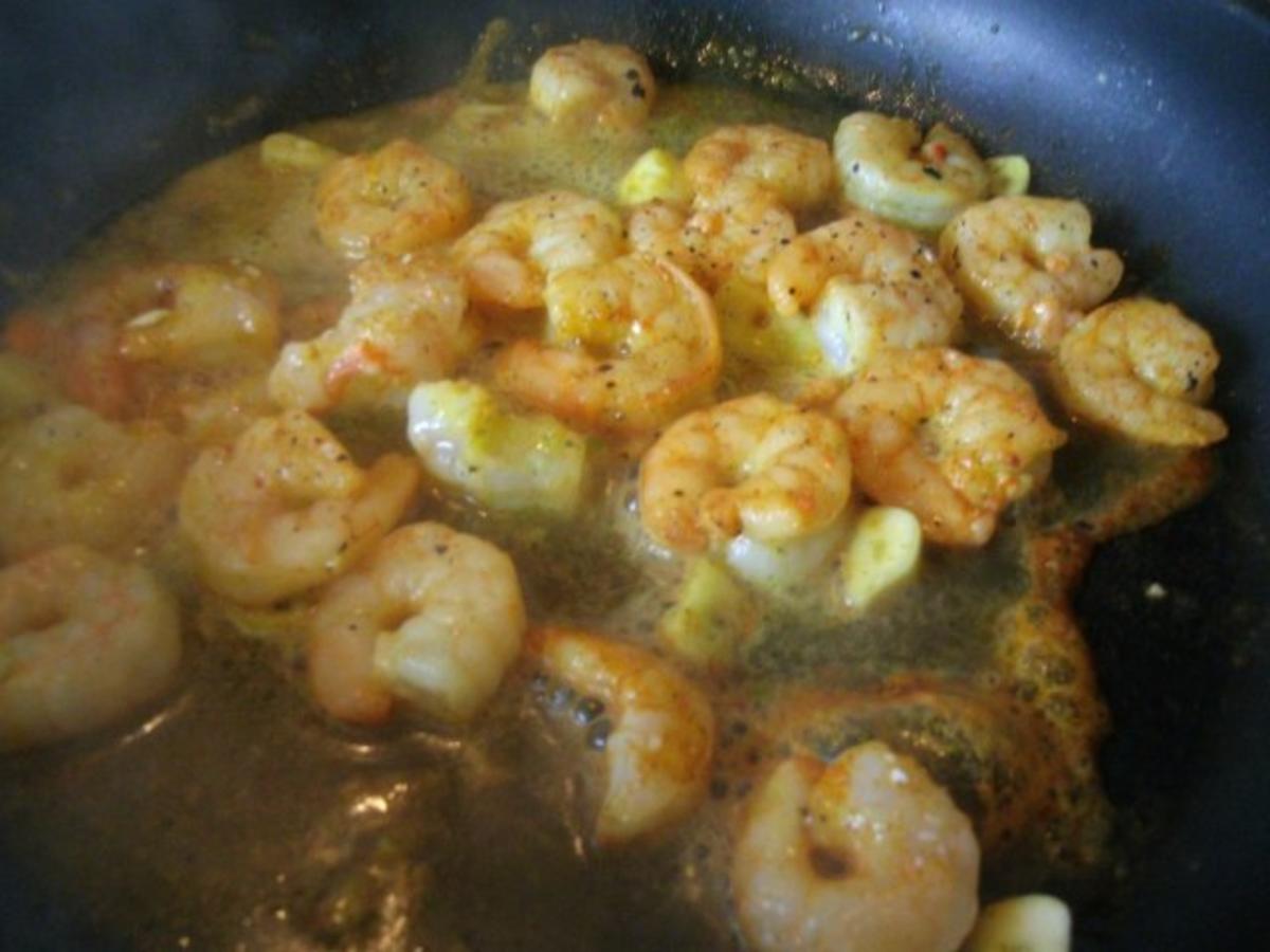 Nudeln mit Möhrensauce und Knoblauch Garnelen - einfach - 61 kcal/100g