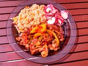 Rezept: Rind, Schwein & Paprika geschnetzeltes mit Gemรผsereis Rind, Schwein & Paprika geschnetzeltes mit Gemรผsereis - Rezept