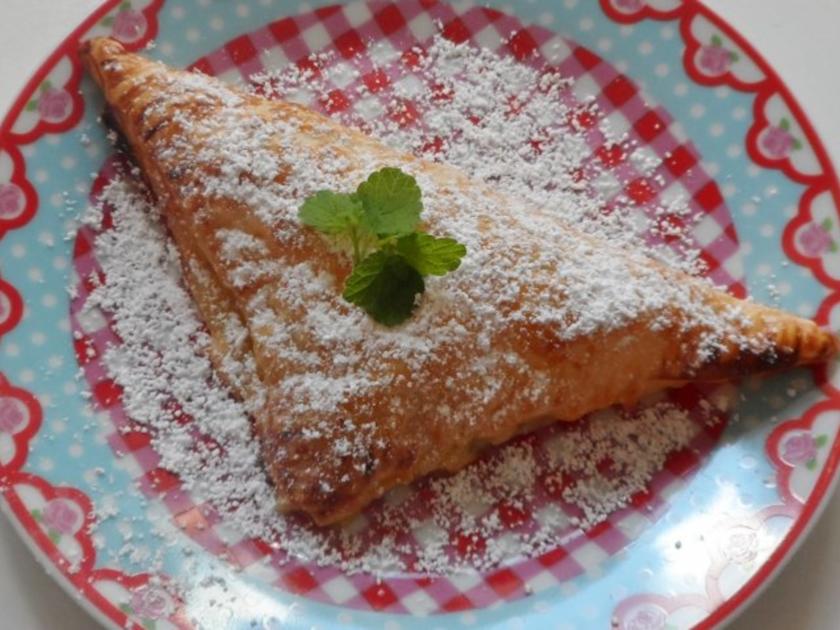 Blätterteig: Nekatarinen Apfeltaschen mit Zitronen Vanille Creme ...
