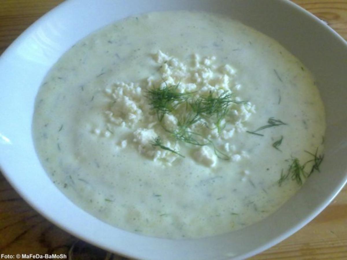 Bilder für Joghurt-Gurken-Suppe mit Ouzo - Rezept