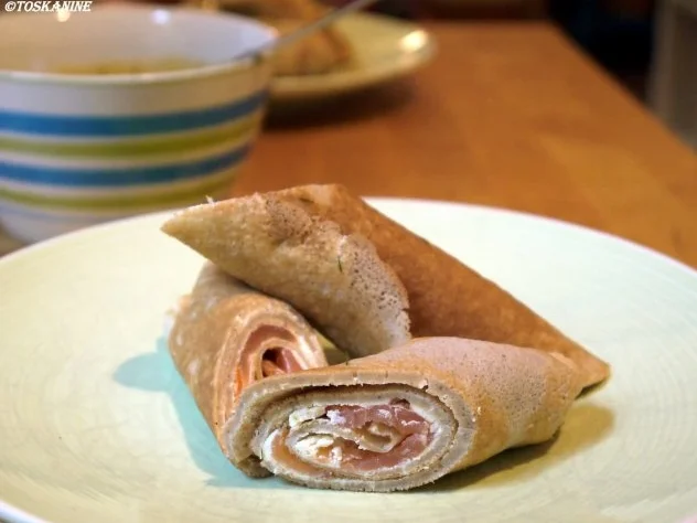 Galettes Bretonnes mit geräuchtertem Lachs und Senf-Dill-Sauce - Rezept - Bild Nr. 15