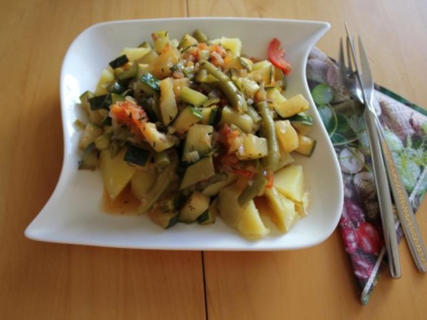 Zucchinigemüse - Rezept mit Bild - kochbar.de