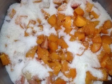 Aprikose-Amaretto-Pfirsich Konfitüre - Rezept - Bild Nr. 2