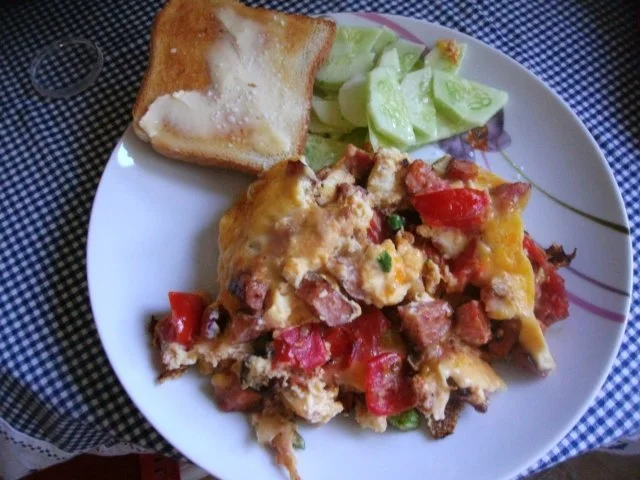 +++ Cabanossi +Tomaten - Rührei +++ - Rezept - Bild Nr. 2